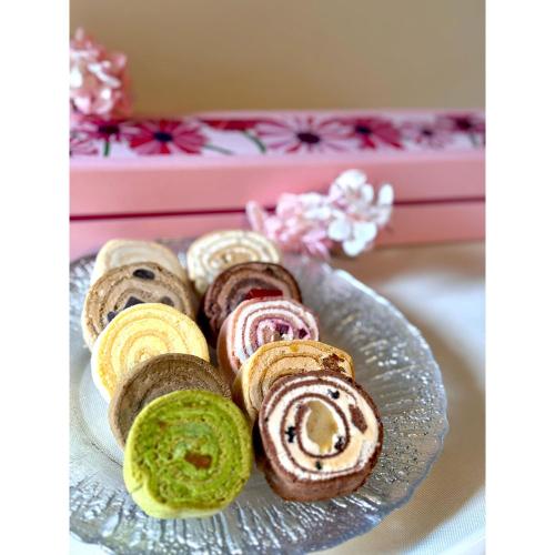 【ホワイトデー】バタークリームロール10個ギフト