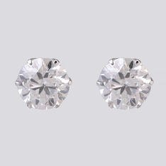 Pt合計0.6ct Gカラーダイヤピアス