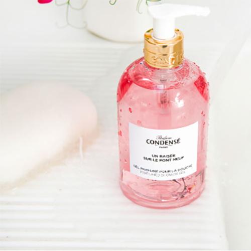 バス＆シャワージェル[ポンヌフ橋でキス]