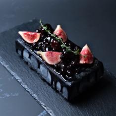 BLVCK PARIS 漆黒のレアチーズケーキ（黒いちじくビオレ・ソリエス＆ブラックベリー）16cm