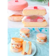 ふわふわパンケーキサンド 冬限定フレーバー（いちご大福DIP・プレミアム生クリーム）