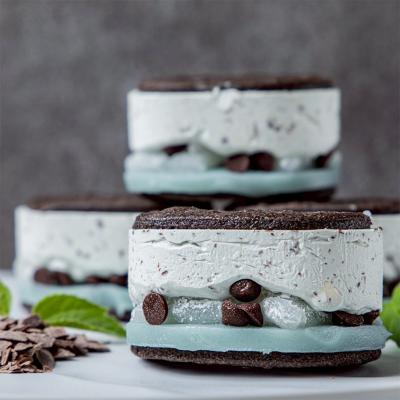 羽二重チョコミントバターチーズサンド