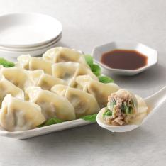 定番の巣鴨水餃子48入