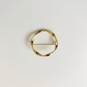 ブローチ | タカシマヤ アクセサリー セレクション | 特集 | 高島屋