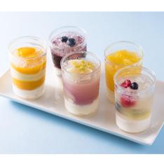 グラスデザート　5種のフルーツヴェリーヌ