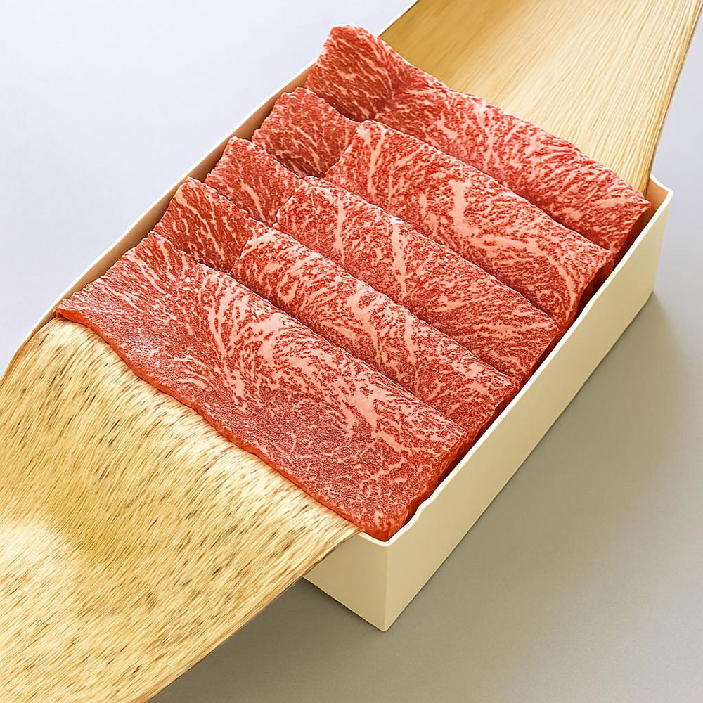 【父の日】国内産黒毛和牛肩すき焼用（父の日掛け紙付き）