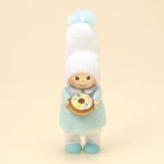 リングドーナツを持つ男の子