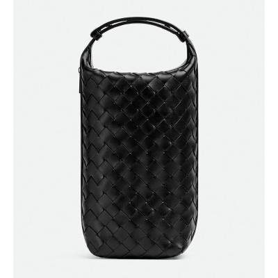 新作【Bottega Veneta】スモール ソーヤー ショルダーバッグ