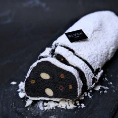 【クリスマス】漆黒の聖夜を彩る、自家製マジパンと果実・ナッツの贅沢シュトーレン