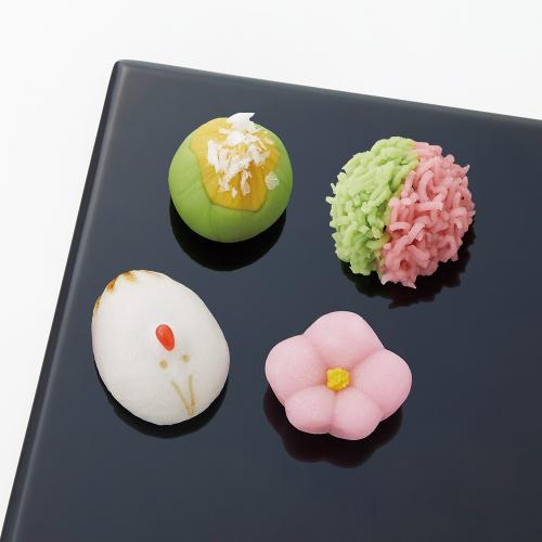 【店頭受取／新宿店】＜京都鶴屋 鶴壽庵＞迎春の生菓子 4個入【12月31日（水）午後4時以降】