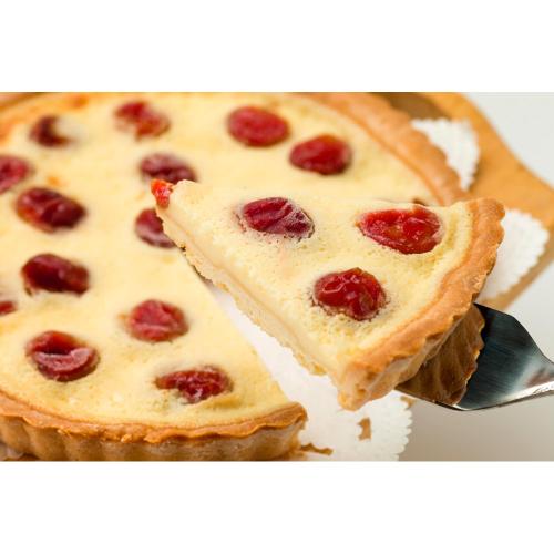 果樹園のさくらんぼチーズタルト