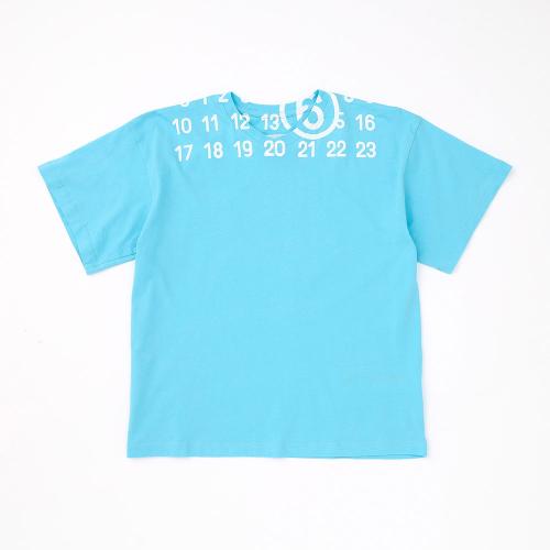 Vネックロゴ入りTシャツ（スカイブルー） 8Y（130cm）→14Y（160cm）