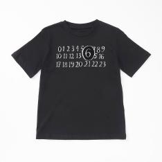 クルーネックロゴ入りTシャツ（ブラック） 8Y（130cm）→16Y（170cm）