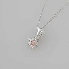 K10WGピンクダイヤペンダント