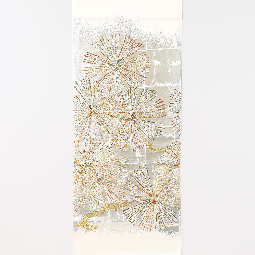 袋帯「神韻寿松図」白×金銀（未仕立て品）