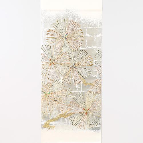 袋帯「神韻寿松図」白×金銀（未仕立て品）