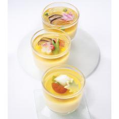 〈京・料亭 わらびの里〉料亭の冷し茶碗蒸し