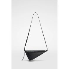 TRIANGLE CROSSBODY