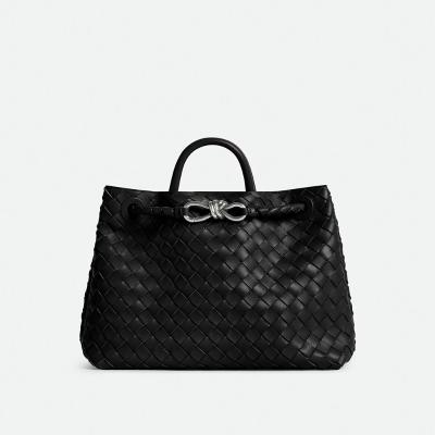 園田さん様 GIVENCHY ハンドバッグ ベロア 希少 高島屋購入 w3 美品】 GIVENCHY ハンドバッグ ベロア 希少 高島屋購入 w3