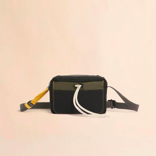 UTILITARY カメラバッグ