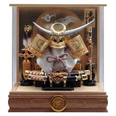 兜取付ケース入