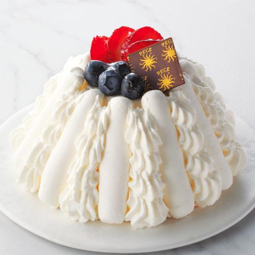 【店頭受取／玉川店】ティラミスと苺のズコット[E-52]【12月24日（水）・25日（木）】