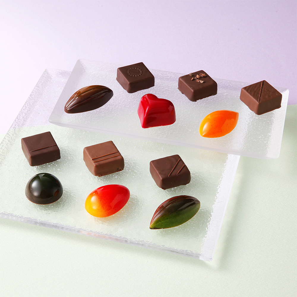 【バレンタインデー】ボンボンショコラアソート12個入