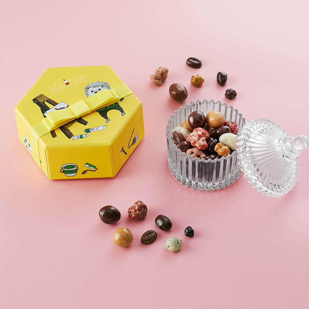 レア✨Le Château ルシャトー チョコレート アソート トランク型 - 食品