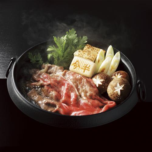 【父の日】国内産黒毛和牛 すき焼用（肩・もも600g）（父の日掛け紙付）