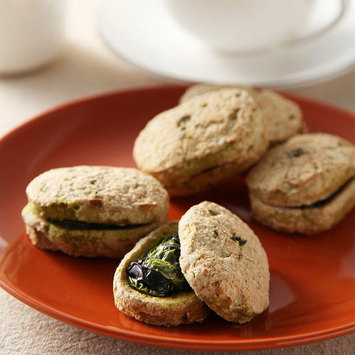 玉露と丹波黒豆のダックワーズ（15個入）