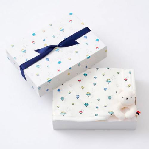 出産祝い2点セット（ブランケット・ラトル） 自由飛行