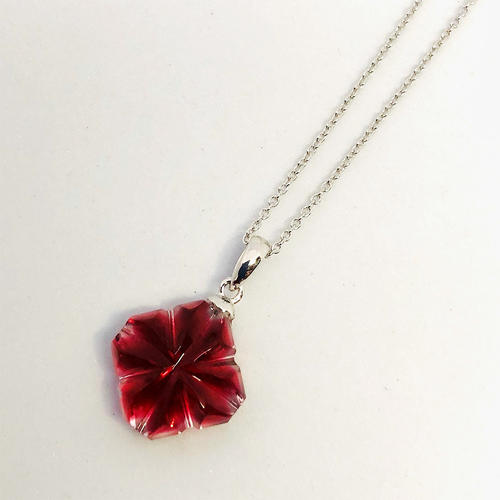 薩摩切子のアクセサリー「ecoKIRI」ペンダントダイス