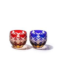 江戸切子 四ツ葉に矢来魚子紋 ぐい呑ペア （琥珀赤・琥珀ルリ）