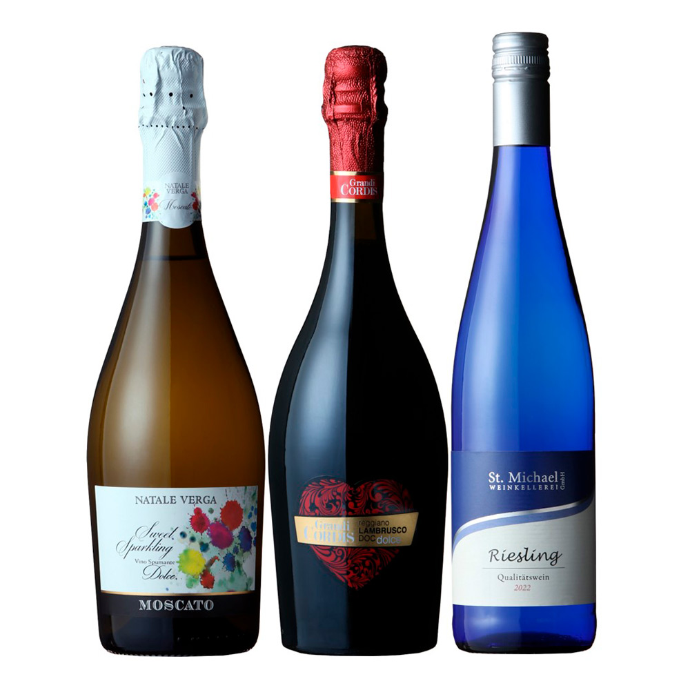 ちゃちゃまるさま専用☆ハンガリーワイン甘口 赤白セット 飲料・酒