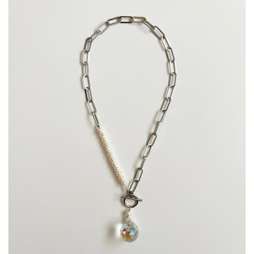 クリスタルガラス×サージカルステンレス×淡水パールネックレス