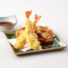 〈富惣〉天然えび天ぷらと海鮮かき揚セット