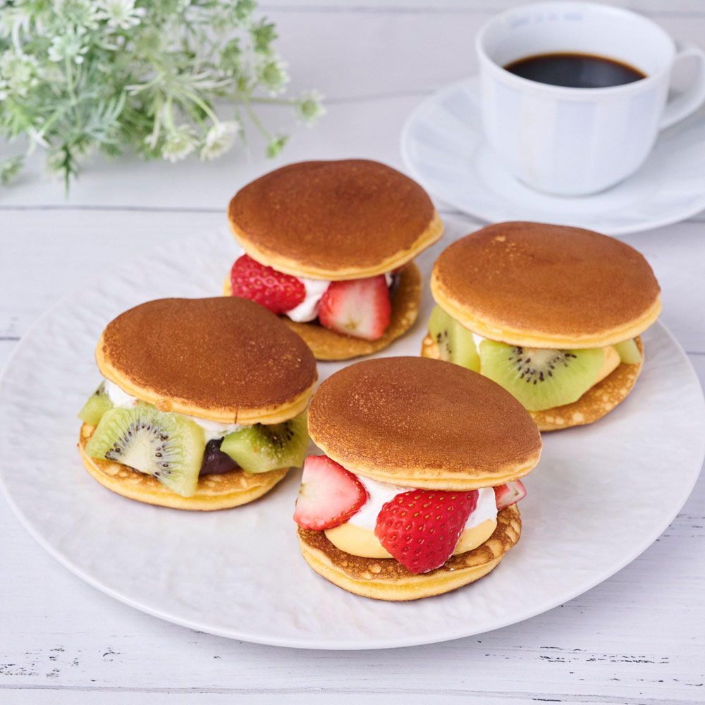 【ホワイトデー】永久堂のフルーツ生どら（いちご・キウイ）