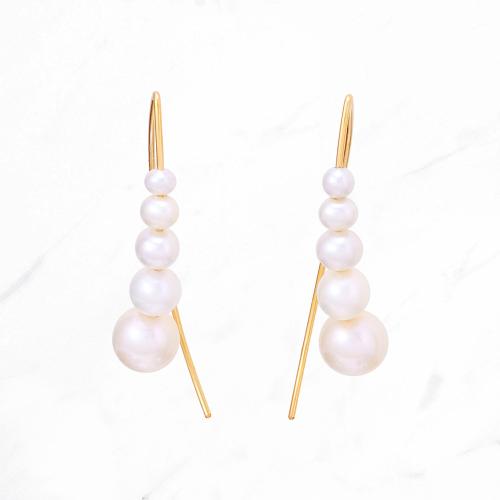 パールクレッシェンドピアス