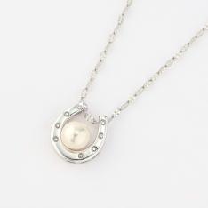 馬蹄アコヤ真珠ペンダント