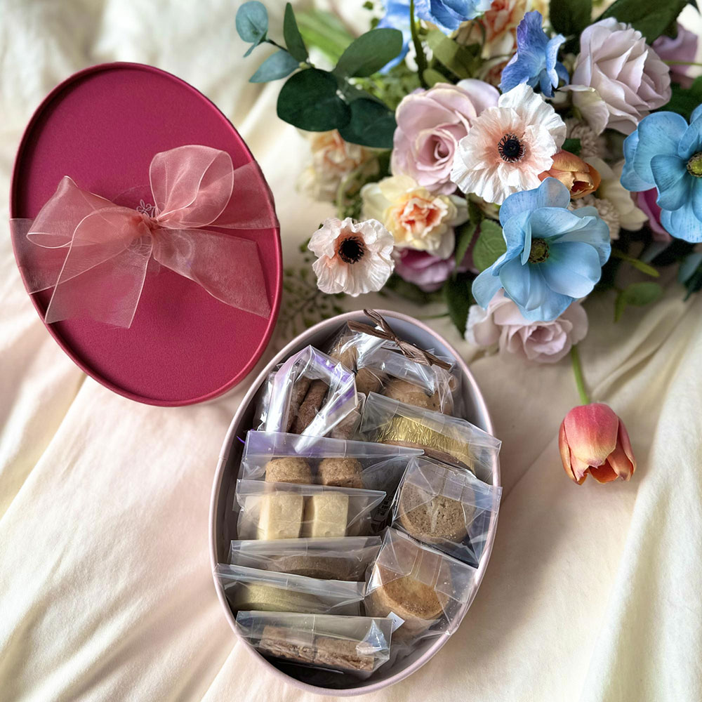 春色ピンクの焼き菓子ギフト