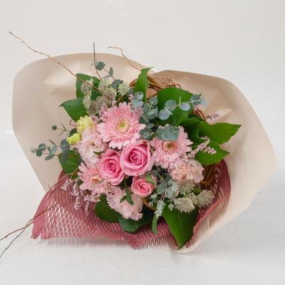 ピンクの造花ブーケ 楽天市場】【桜 ブーケ】【胡蝶蘭ブーケ】5点 セット 八重桜 ピンク