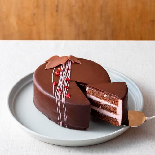 いちごザッハトルテ