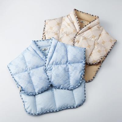 セリーヌ羽毛肩当てペア