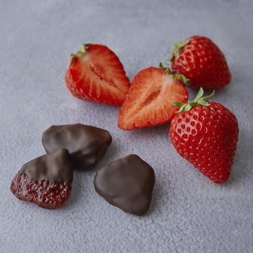 いちごの王様「あまおう」フルーツチョコレート