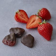 いちごの王様「あまおう」フルーツチョコレート