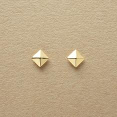 ＜セカンドピアス＞K18 スタッズピアス（4mm）