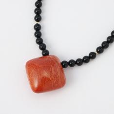 イソバナサンゴ・オニキス ネックレス