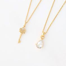 ムーンストーン・鍵ペンダント2本セット