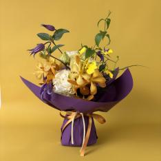 【敬老の日】そのまま飾れる生花ブーケ「花衣」
