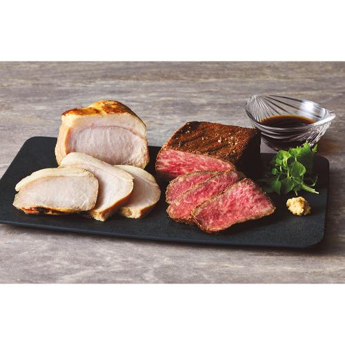 〈たいめいけん〉黒毛和牛ローストビーフと国産焼豚